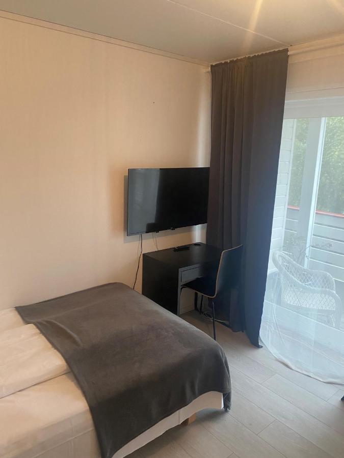 Sunde Fjord Hotel, Free And Easy Parking Solavagen Exterior photo
