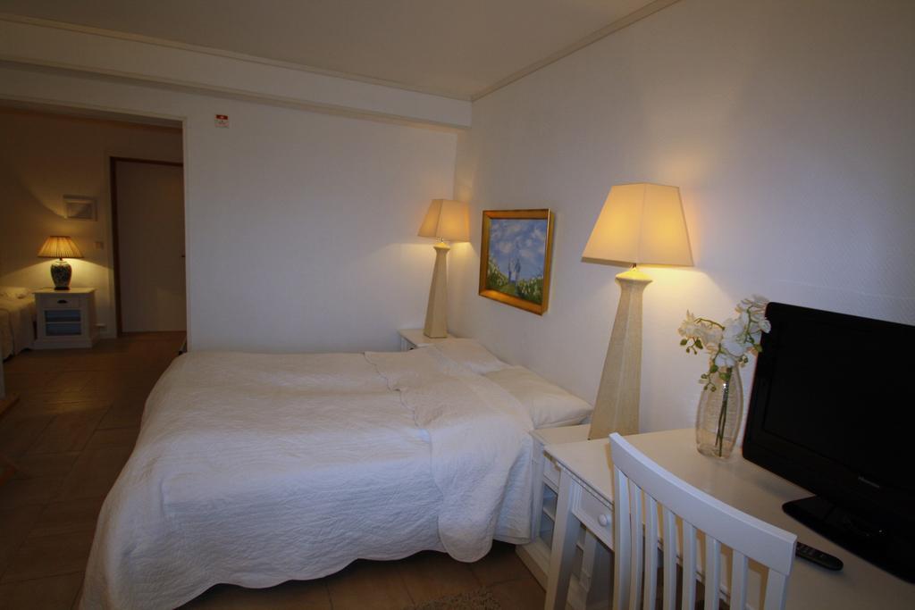 Sunde Fjord Hotel, Free And Easy Parking Solavagen Exterior photo
